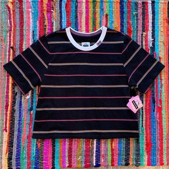 Hurley Hello Kitty Jacquard s/s T-Shirt NEW - Picture 3 of 6